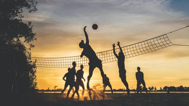The 18 Best Slack Apps for Team Building in 2023